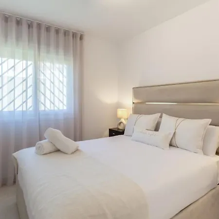 Costalita Cozy Sea Front Holiday home *